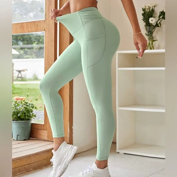 Wide Waistband Phone Pocket Side Sports Leggings - Picture 6 of 6